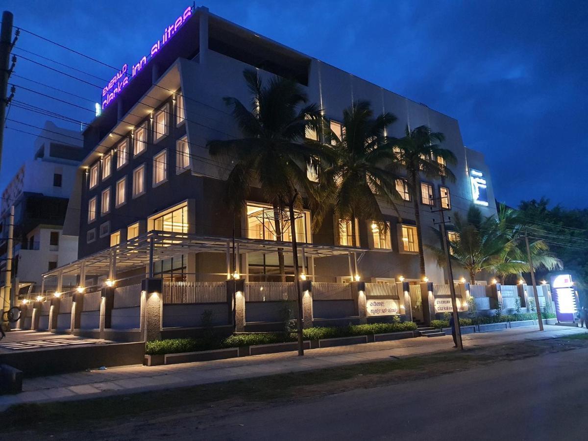 Emerald Clarks Inn Suites Mysore Bagian luar foto