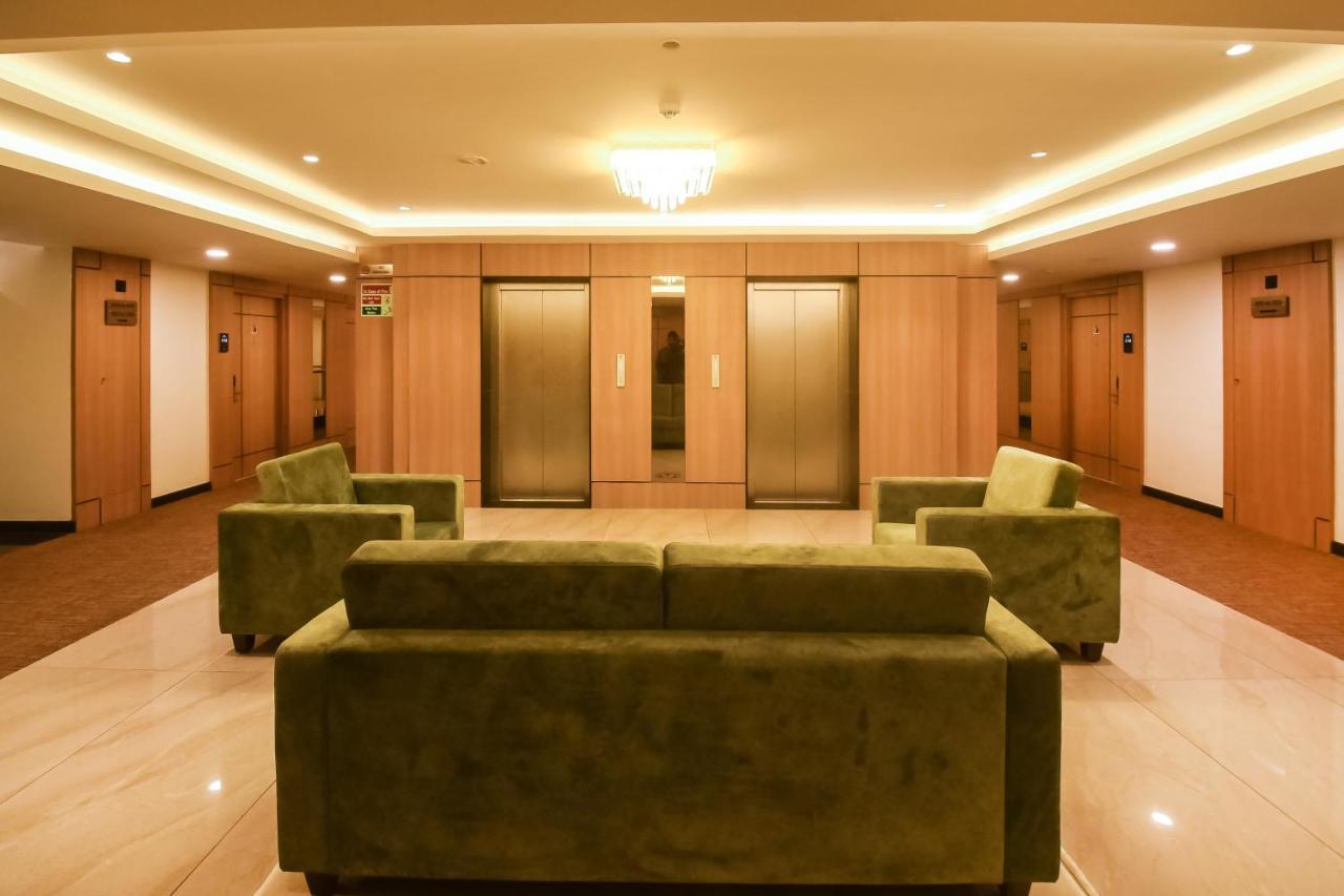 Emerald Clarks Inn Suites Mysore Bagian luar foto