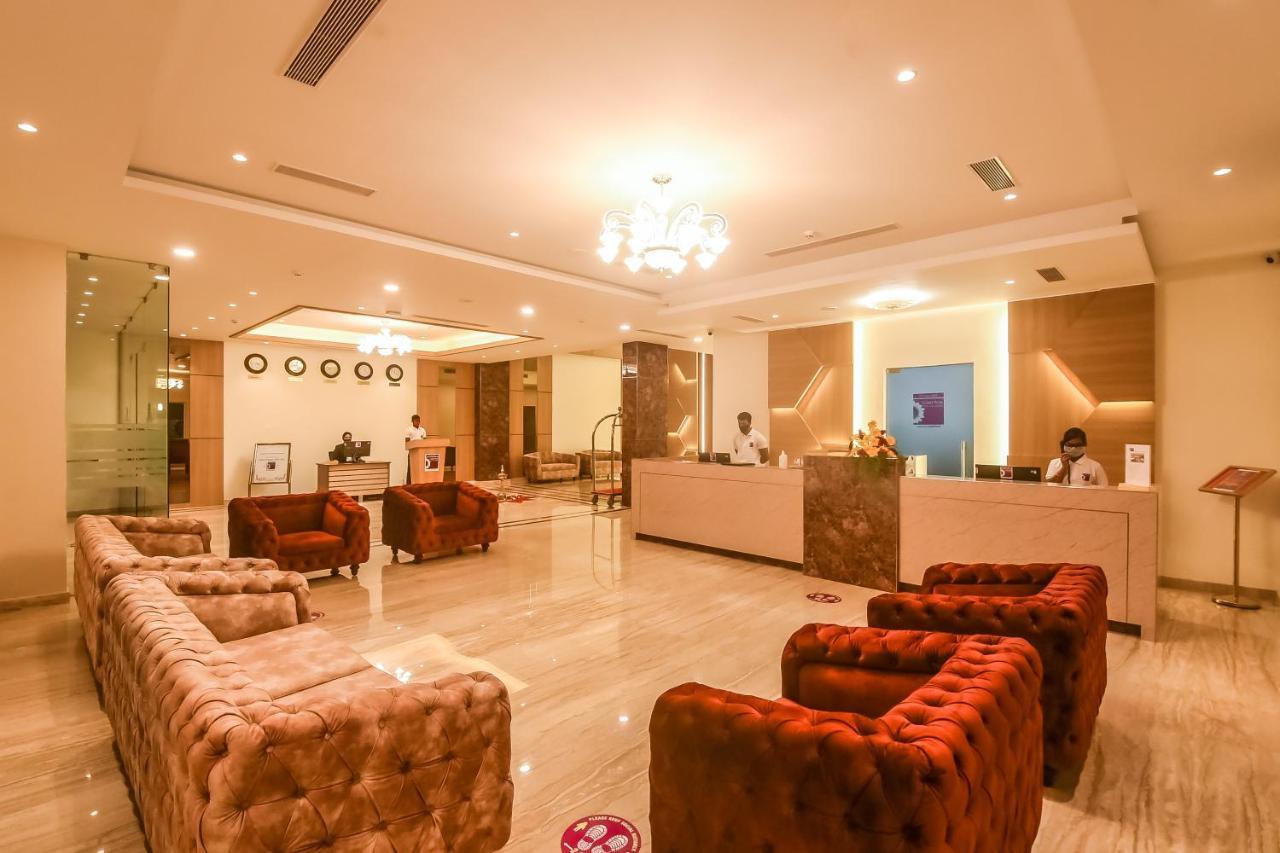 Emerald Clarks Inn Suites Mysore Bagian luar foto