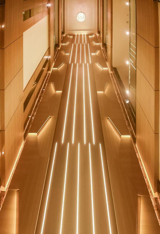 Emerald Clarks Inn Suites Mysore Bagian luar foto
